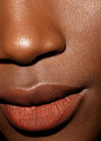 Color de labios satinado Real Rust