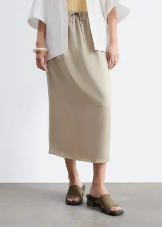 Falda midi con cordón