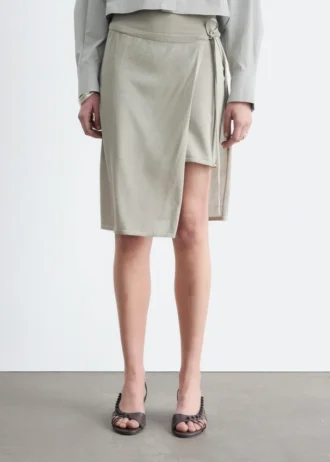 Falda midi cruzada