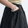 Falda midi de sarga fruncida