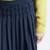 Falda midi plisada