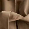 Gabardina con cinturón