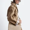 Gabardina con cinturón