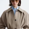 Gabardina de lana con cinturón