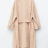 Gabardina oversize a rayas