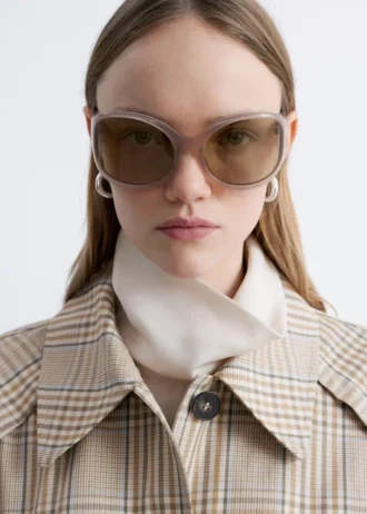 Gafas de sol con montura ovalada extragrande
