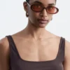 Gafas de sol con montura ovalada y fina