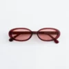 Gafas de sol con montura ovalada y fina