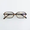 Gafas de sol con montura rectangular alargada