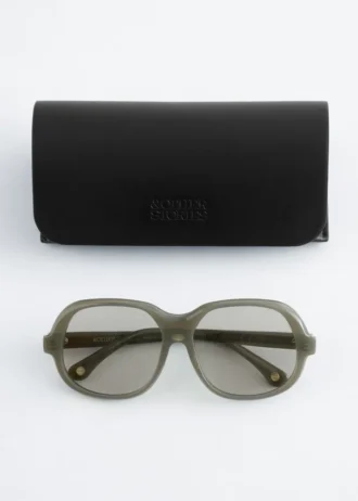 Gafas de sol de montura cuadrada