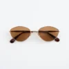 Gafas de sol ovaladas con montura de alambre