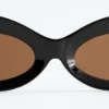 Gafas de sol ovaladas esculpidas
