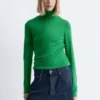 Jersey de cuello alto de lana merina