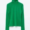 Jersey de cuello alto de lana merina