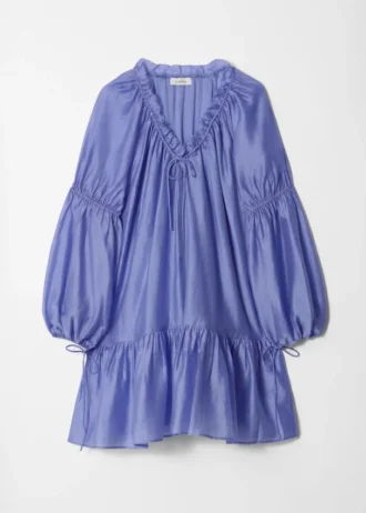 Minivestido con volantes