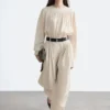 Pantalones acampanados con pliegues