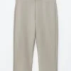 Pantalones capri ajustados
