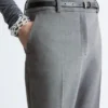 Pantalones de campana con pliegues marcados