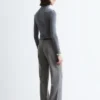 Pantalones de campana con pliegues marcados