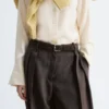 Pantalones de lana con pliegues marcados