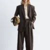 Pantalones de lana con pliegues marcados