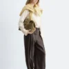 Pantalones de lana con pliegues marcados