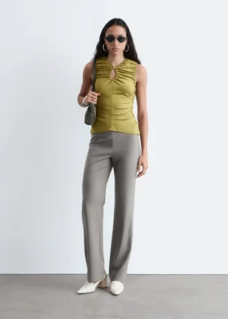 Pantalones de lana de corte recto