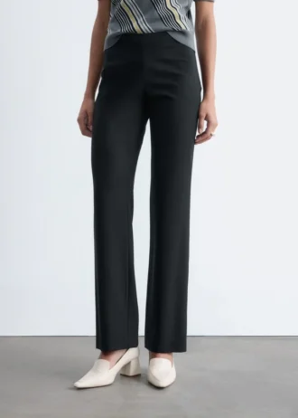 Pantalones de lana de corte recto