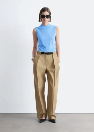 Pantalones de pierna ancha con pliegues