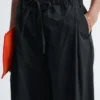 Pantalones de sarga de algodón con cordón
