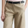 Pantalones de sarga de algodón de corte acampanado