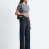 Pantalones rectos con pliegues marcados