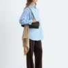 Pantalones rectos con pliegues marcados