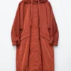 Parka técnica con capucha de nailon