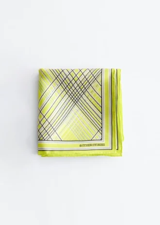 Pañuelo de seda estampado