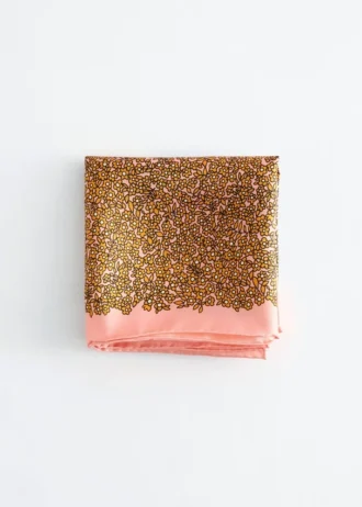 Pañuelo de seda estampado