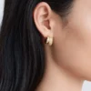 Pendientes de aro con pedrería de dos piezas