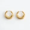 Pendientes de aro con relieve