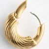 Pendientes de aro con relieve