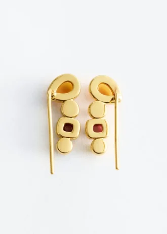Pendientes de oreja con varias piedras