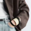 Pulsera tipo brazalete en dos tonos