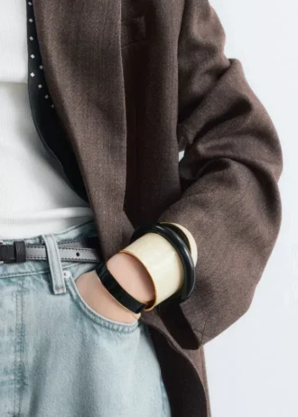 Pulsera tipo brazalete en dos tonos