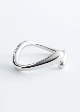Pulsera tipo esclava con forma de lágrima