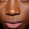 Rúmero satinado Bouquet para labios