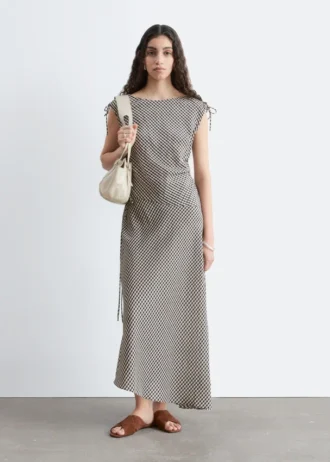 Sandalias cruzadas