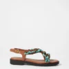 Sandalias de cuero con abalorios