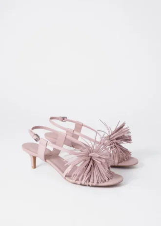Sandalias de cuero con flecos