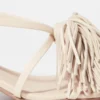 Sandalias de cuero con flecos