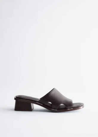 Sandalias de cuero con tacón grueso