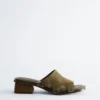 Sandalias de cuero con tacón grueso